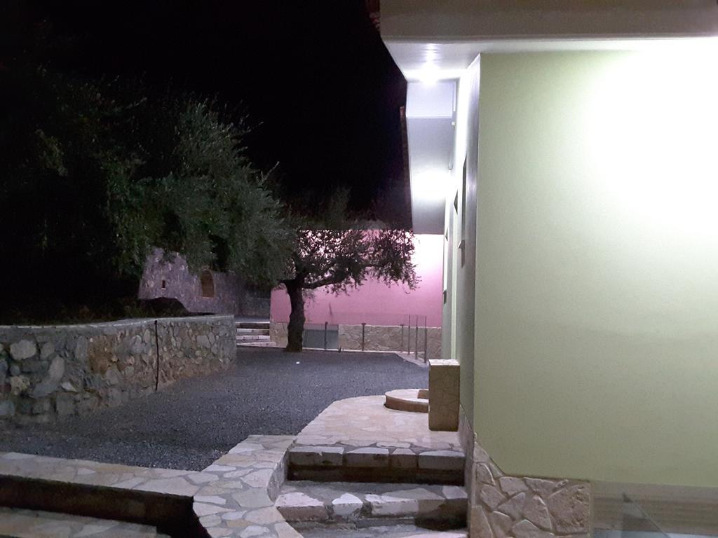 Shiraz Villas Kalamáta Kültér fotó